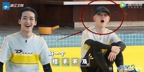 节目|染发不让录节目,有谁注意周震南咋藏金发的?掉水里后直接笑晕了