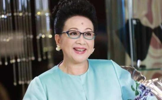 复合|被老公抛弃险自杀,为养3个儿女咬牙复出,成名后前夫要求复合