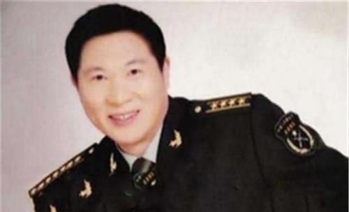  后才|他冒充军人行骗15年，因入戏太深，被捕后才反应过来自己不是将军