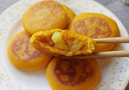 分钟|苹果加南瓜这种吃法要火了,5分钟出锅,健脾养胃,咬一口还流馅