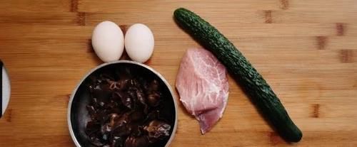 菜肴|黄瓜便宜了，做北方特色菜肴，营养又好吃，我家隔三差五做一次