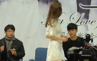 郑爽|当明星遇上“奇葩”同事,他们会作何反应?是尴尬?还是更尴尬?