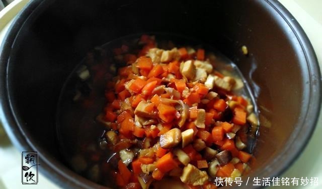 孩儿|孩儿上学,早餐焖一锅,饭菜一锅齐,抗寒顶饱,增强免疫力