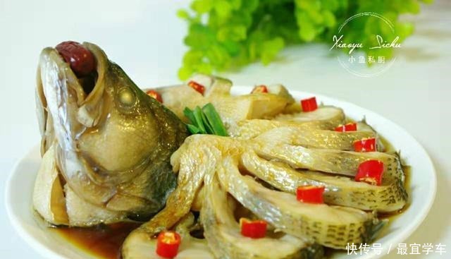 老妈|晒晒我家年夜饭,我和老妈一起做了满满一桌菜,一家人吃嗨了