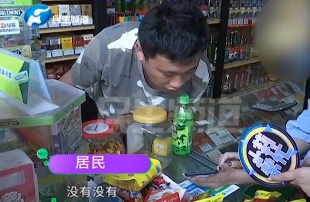 手机里|手机遗失担心私密照外漏，女子心急如焚，工作人员感觉不对