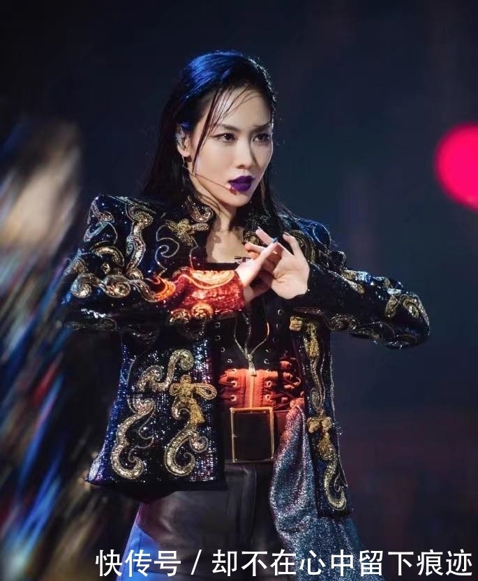 宁静|王霏霏成观众喜爱第一霸气宁静一掌推飞懵了王霏霏