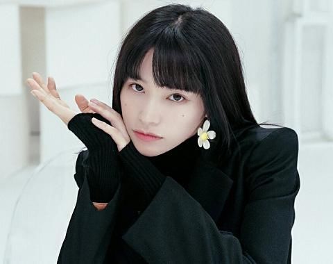 机智|青你选手为挡纹身出奇招,乃万用修容笔,林凡用胶布,段小薇很机智