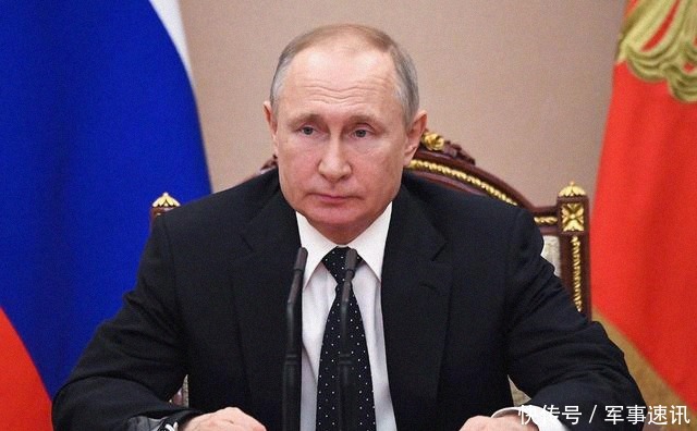  示威|向普京示威？美国最强核潜艇潜伏俄门口，俄军战舰竟然无一发觉