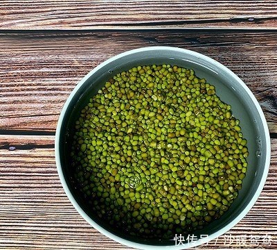  鲜绿|这样煮的绿豆汤,开花酥烂,颜色鲜绿,还能节省不少煤气!