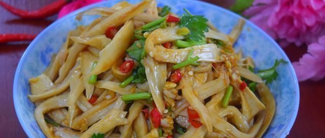 美食教程|杏鲍菇别炒着吃,教你新吃法,不炒不炖不做汤,上桌就扫光,香