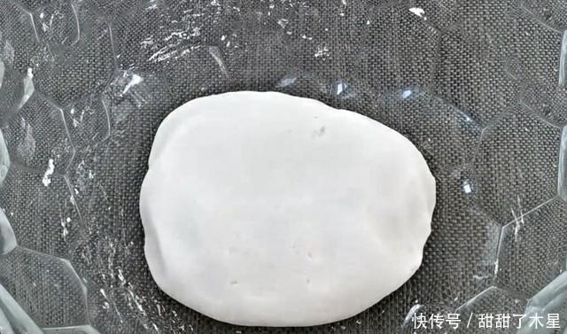 好吃|夏天,遇到此面食要多吃,上锅一炸,外酥里糯,比油条还好吃