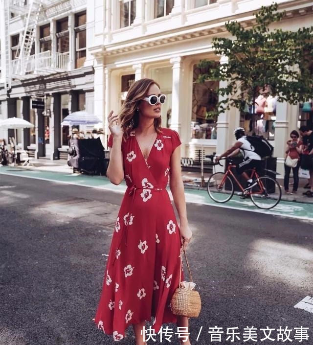 懒人|最近流行的“懒人裙”,很适合三四十岁的女人,照着穿减龄显高级