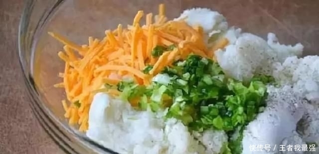  煎饼果子|这才是煎饼果子最好吃的做法,煎饼香,果子酥,比外面卖的还好吃