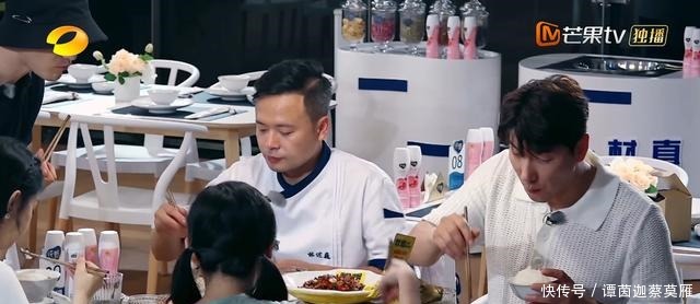  中餐厅|《中餐厅4》恶意剪辑故意放大赵丽颖林述巍矛盾，与加更差距大