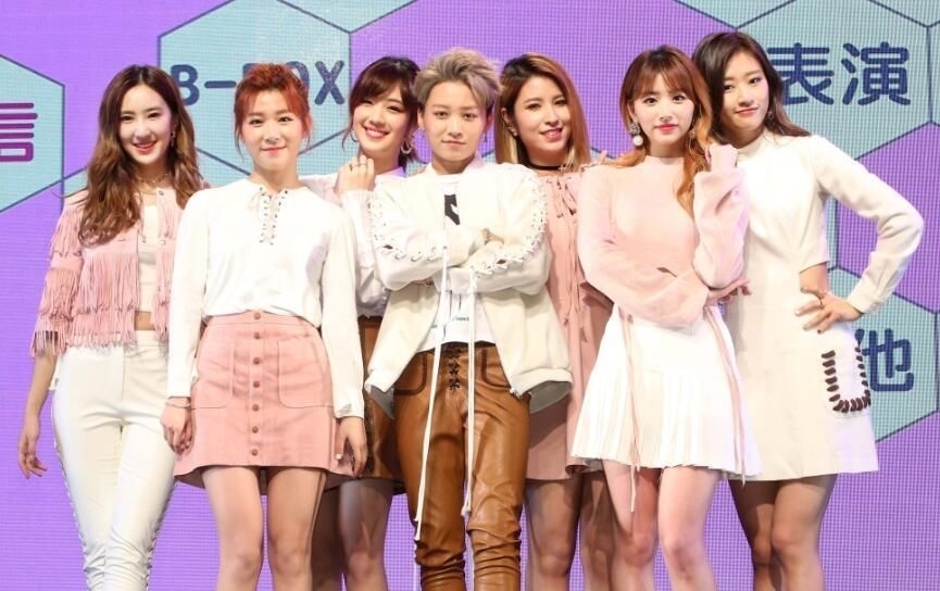 刘雨|C位内定?总决赛还没结束,某品牌官博就祝贺刘雨欣得了第一名!