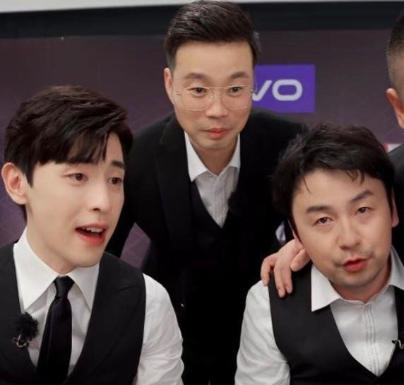 极限|“被”退出《极限挑战》的46岁王迅,最后一块“遮羞布”也被揭开了