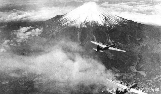  场景|惨烈度空前：影像纪录二战美军轰炸日本场景