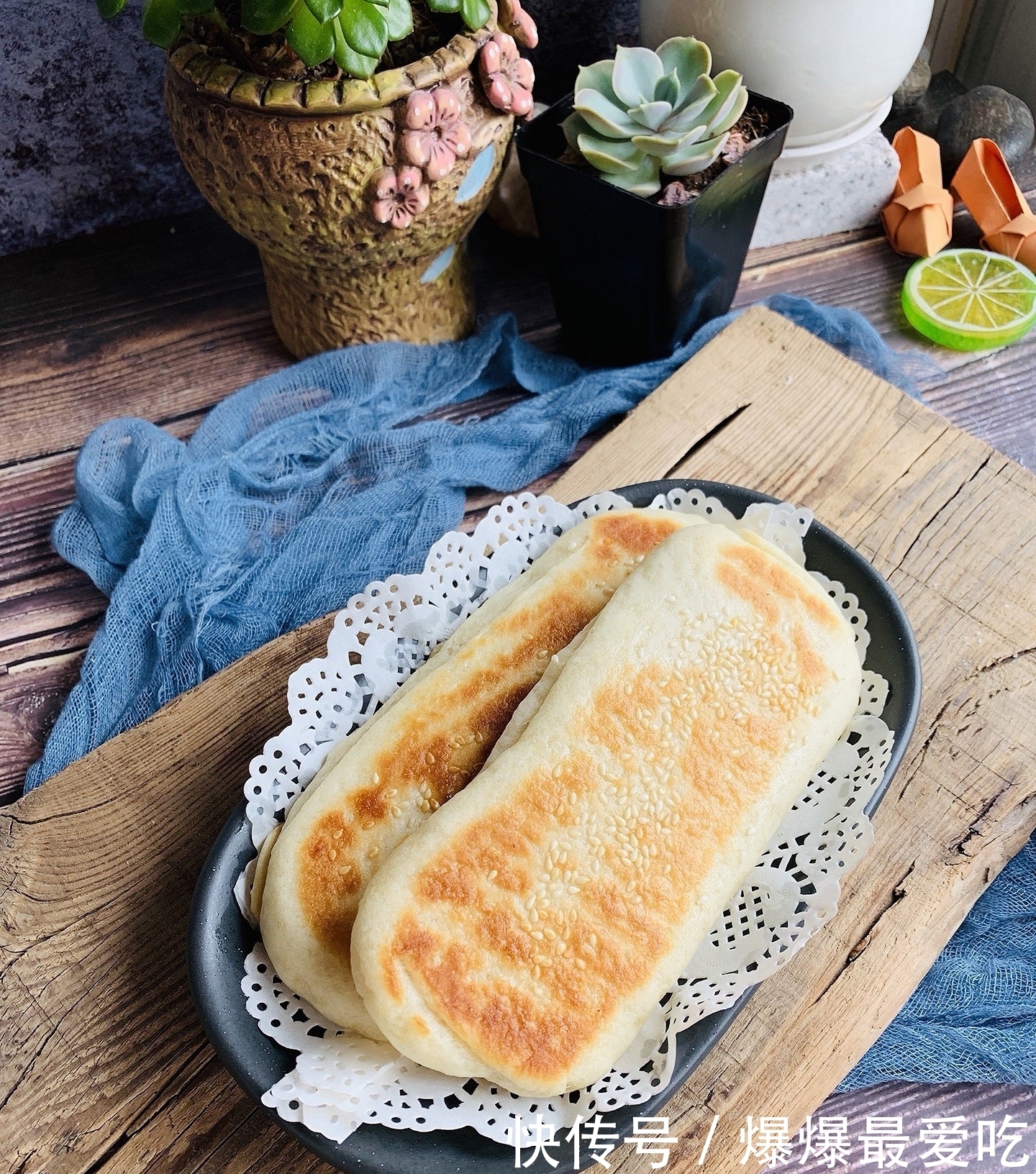 料理|#全电厨王料理挑战赛热力开战!#半发面芝麻烧饼
