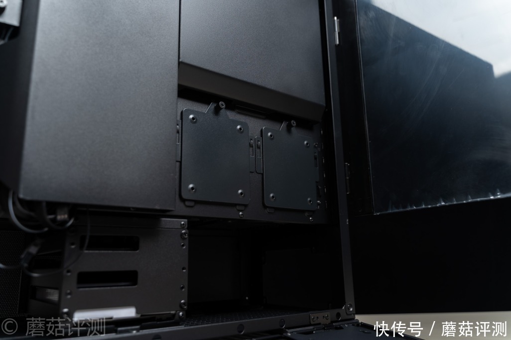LIANLI|风道升级,散热效果媲美开放式环境、联力LIANLI 鬼斧AIR 机箱 评测
