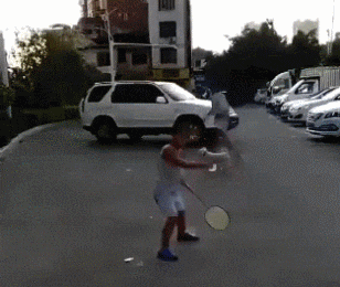 趣图|搞笑GIF趣图:电风吹坏了怎么办?没事!我有我的机智