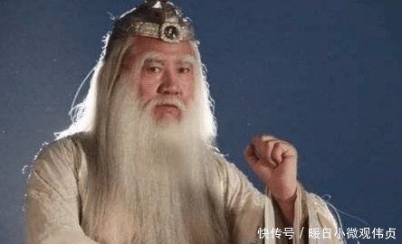 手中|难怪六耳猕猴不惧孙悟空,你看他手中的铁棍啥来历?竟比金箍棒强