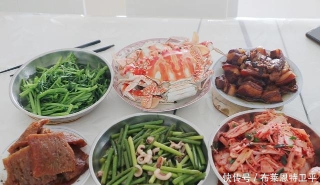 收到|回娘家吃饭,弟媳回回抢着烧菜,晒到朋友圈,收到无数点赞