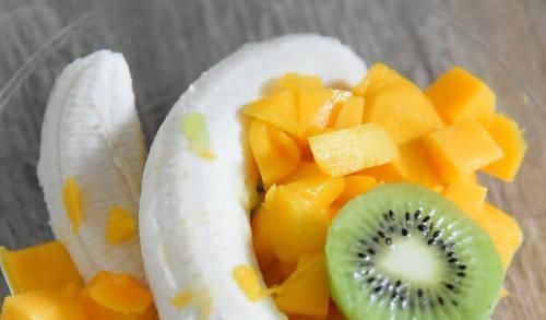 孩子|饺子皮还能做零食,香甜美味,做法简单,家里孩子天天要吃