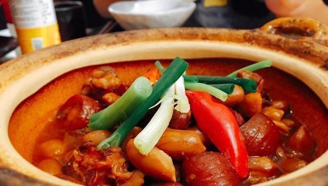 做法|猪耳朵这样做,吃着很香很过瘾,美味下饭还解馋,全家人抢着吃