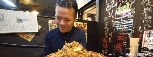 免费|“最有钱”面馆,只需点1碗面肉和菜免费吃,食客吃1次哭1次