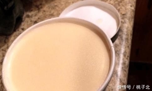 境界|强迫症吃东西时,奶茶喝出新境界,草莓得去籽吃,网友别吃了