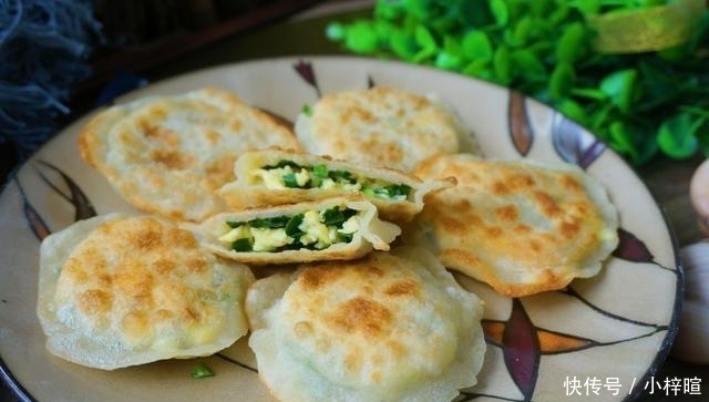 韭菜|这个馅饼百吃不厌, 皮不发硬, 馅不流汤, 方法简单没得说!
