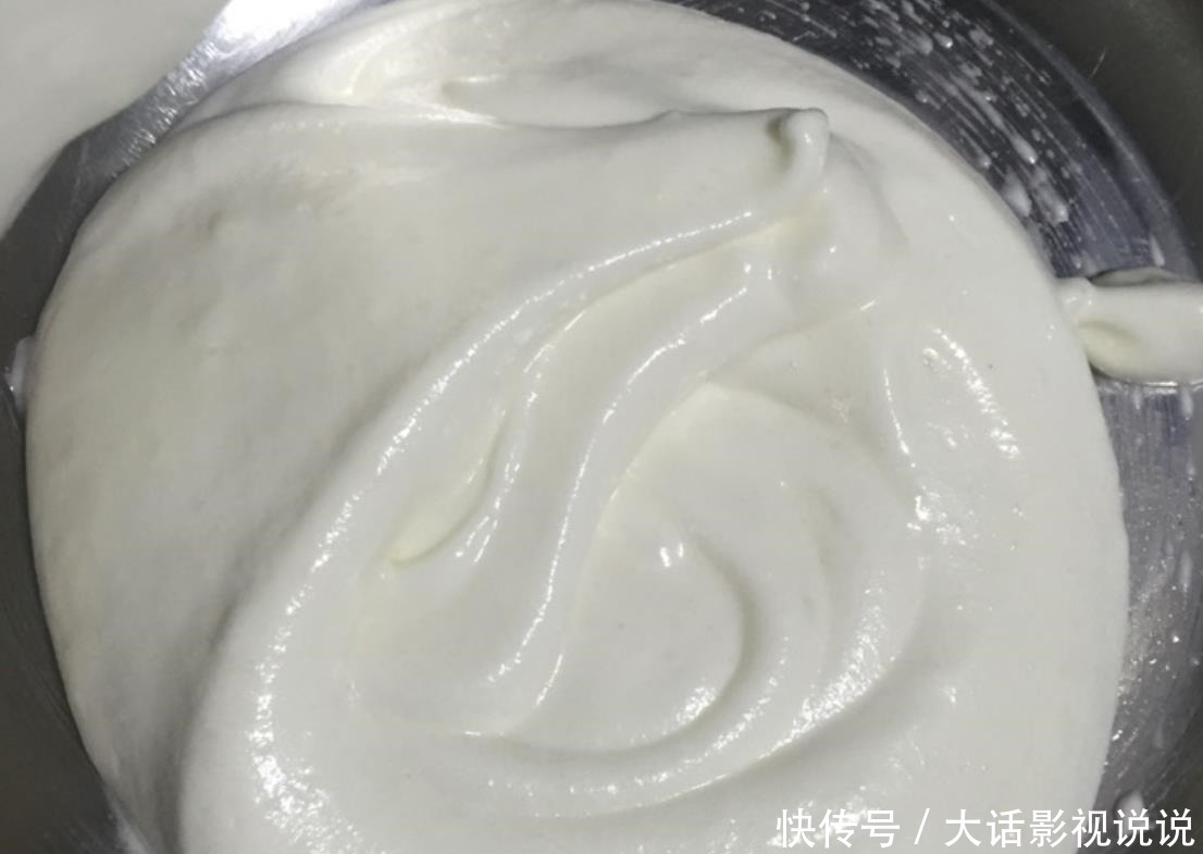 教你做|2个蛋清，1盒酸奶，教你做好吃的零食，咬一口嘎嘣脆，入口即化