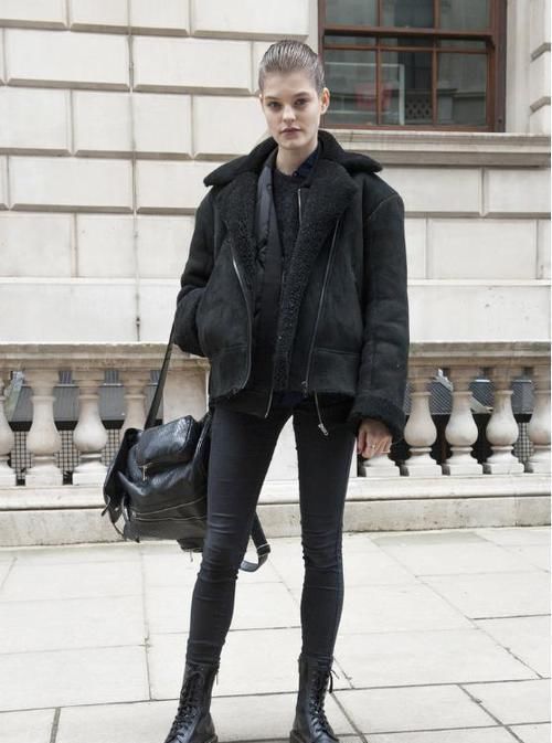 棉袄|大棉袄穿着太老气,一身羊羔绒保暖又时髦,让你气质大提升