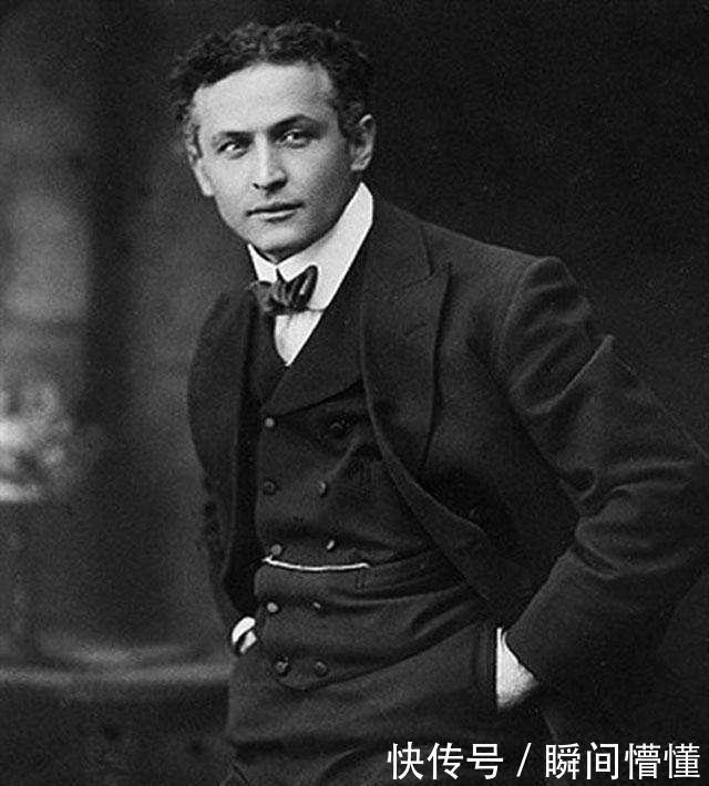 莫名其妙|史上十大愚蠢又莫名其妙的死法,李白捞月而死,笑死的国王和画家