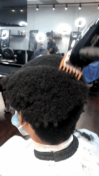  兄弟|搞笑GIF：兄弟们，赶紧去，去晚了300斤的老板娘就被别人抱走了……