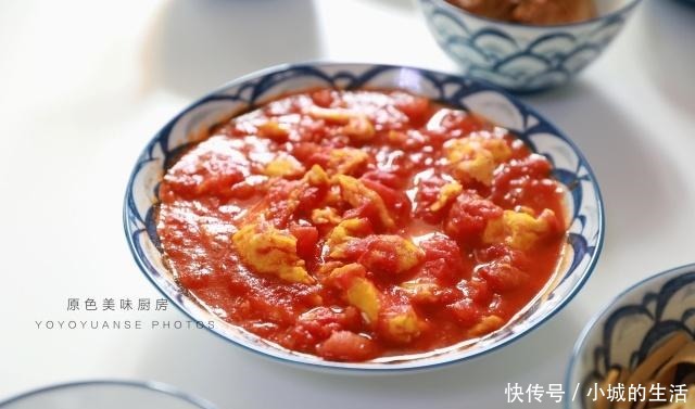 晒晒|晒晒三口之家的午饭,四菜一汤的家常美味,吃得很满足