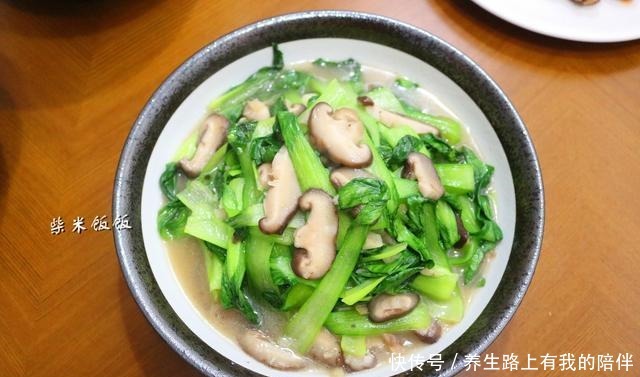 伙食|我家晚餐,3个菜1个汤,朋友说这伙食,一个月3000够不够