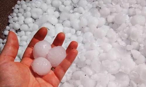 2ρCAv^2|如果一块五吨重的冰从万米高空落下,会砸死人吗