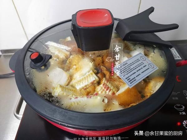 香味|天热下厨,午餐就炖这一道菜,粗粮鸡肉皆有,鲜香味美,开胃下饭