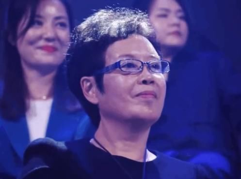 C位|许佳琪公司代表黑脸,陆柯燃老板手舞足蹈,他们的反应太真实