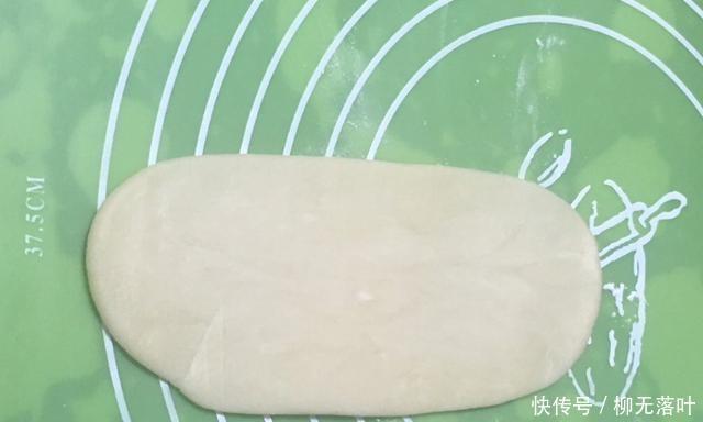 盖上保鲜膜|芝麻香糕点的配方很详细,香口的感觉非常好