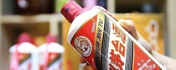 白酒|如果白酒瓶身有“这行字”,别拿来招待懂酒客人,免得闹笑话