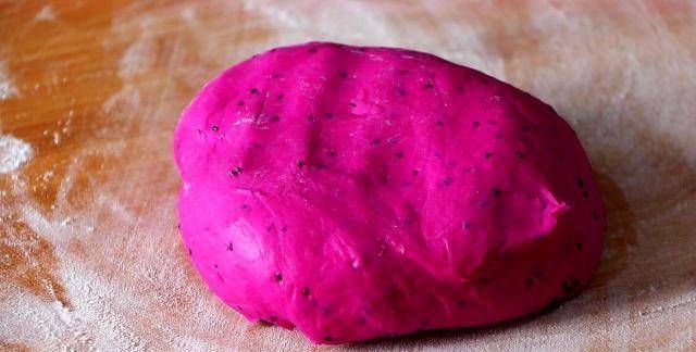 油腻|不要在火龙果直接吃是面粉做的,又甜又软不油腻