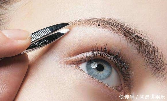 身上这几个痣是福痣,佛缘深重,子孙后代腰