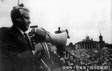 俄罗斯人|此人是“819事件”主谋, 普京却两次向其授勋, 只因他做了此事!