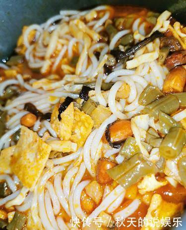 美味|“臭名”远扬的螺蛳粉,简单方便的美味,家中存货不断