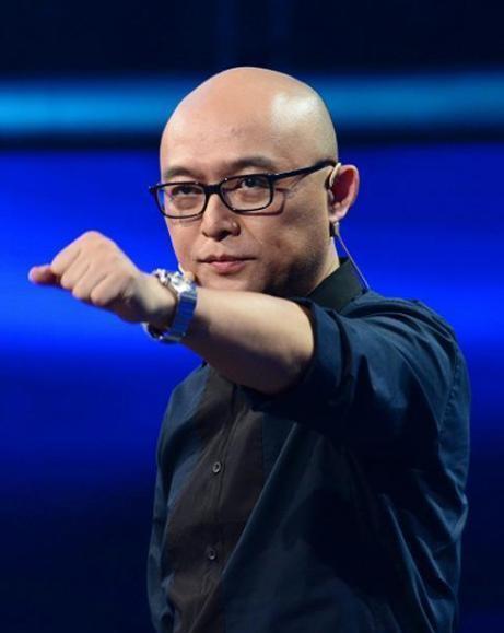  上非|收废品小伙上非诚勿扰，惨被灭灯还遭羞辱，孟非：说说收什么废品