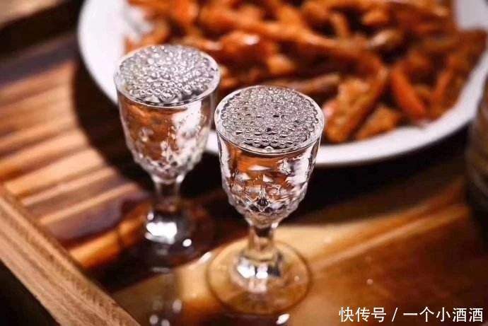 酒质|窜香酒只存在酱香酒中?能提高酒精酒酒质的它,存在于各种香型中