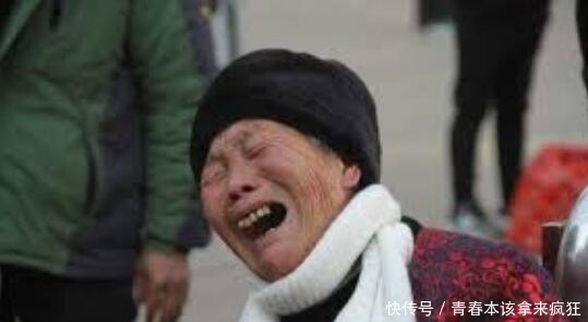 新娘|结婚前女子车祸去世，男子如期结婚，看见新娘下车后，宾客们泪目