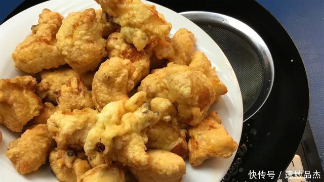 鸡胸肉|老阿姨在家做椒盐鸡块,教你学会这个小技巧,真是美味